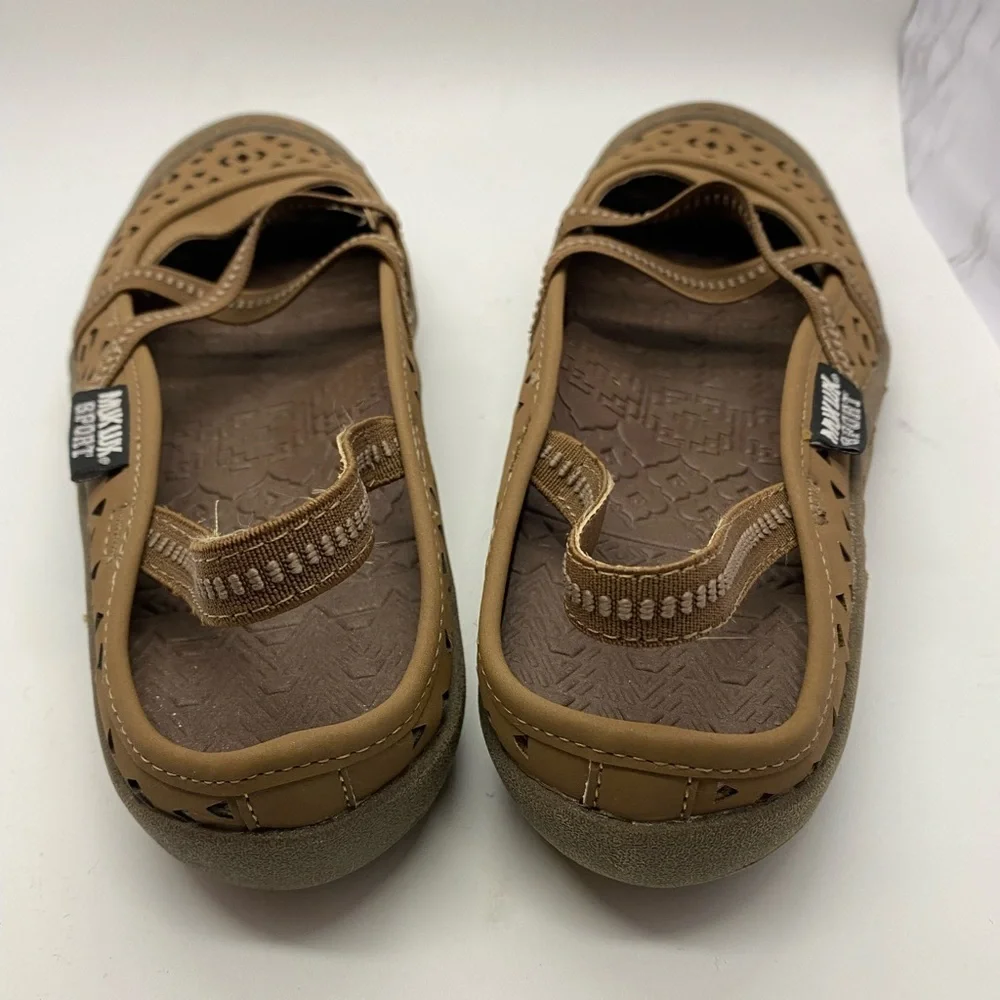 MUK LUKS Sport Brown Flat Shoes women’s‎ size 8